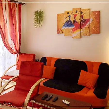 Csi - Pet Apartman * Kehidakustány