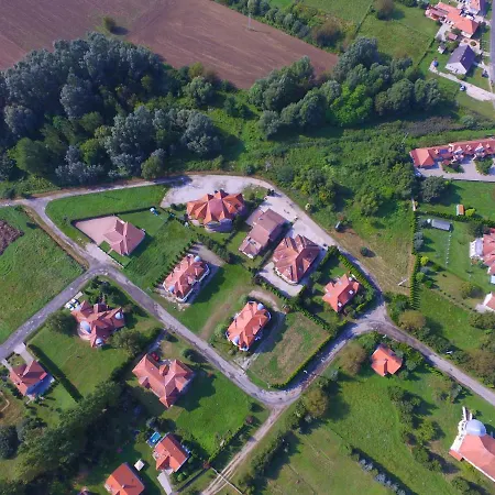 Csi - Pet Apartman * Kehidakustány